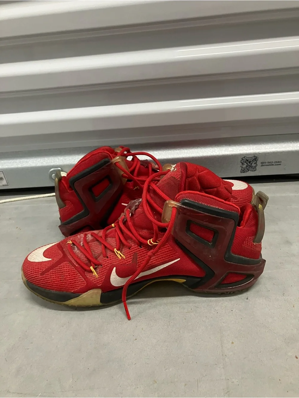 Nike RARE LeBron XII 12 ignite elite team sneakers